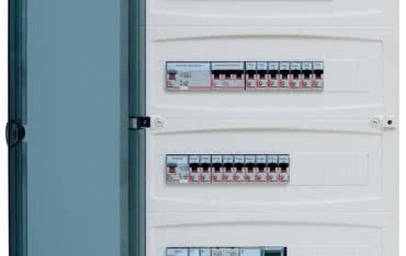 Ponad 45 procent elektryków i elektroinstalatorów tworzy etykiety odręcznie